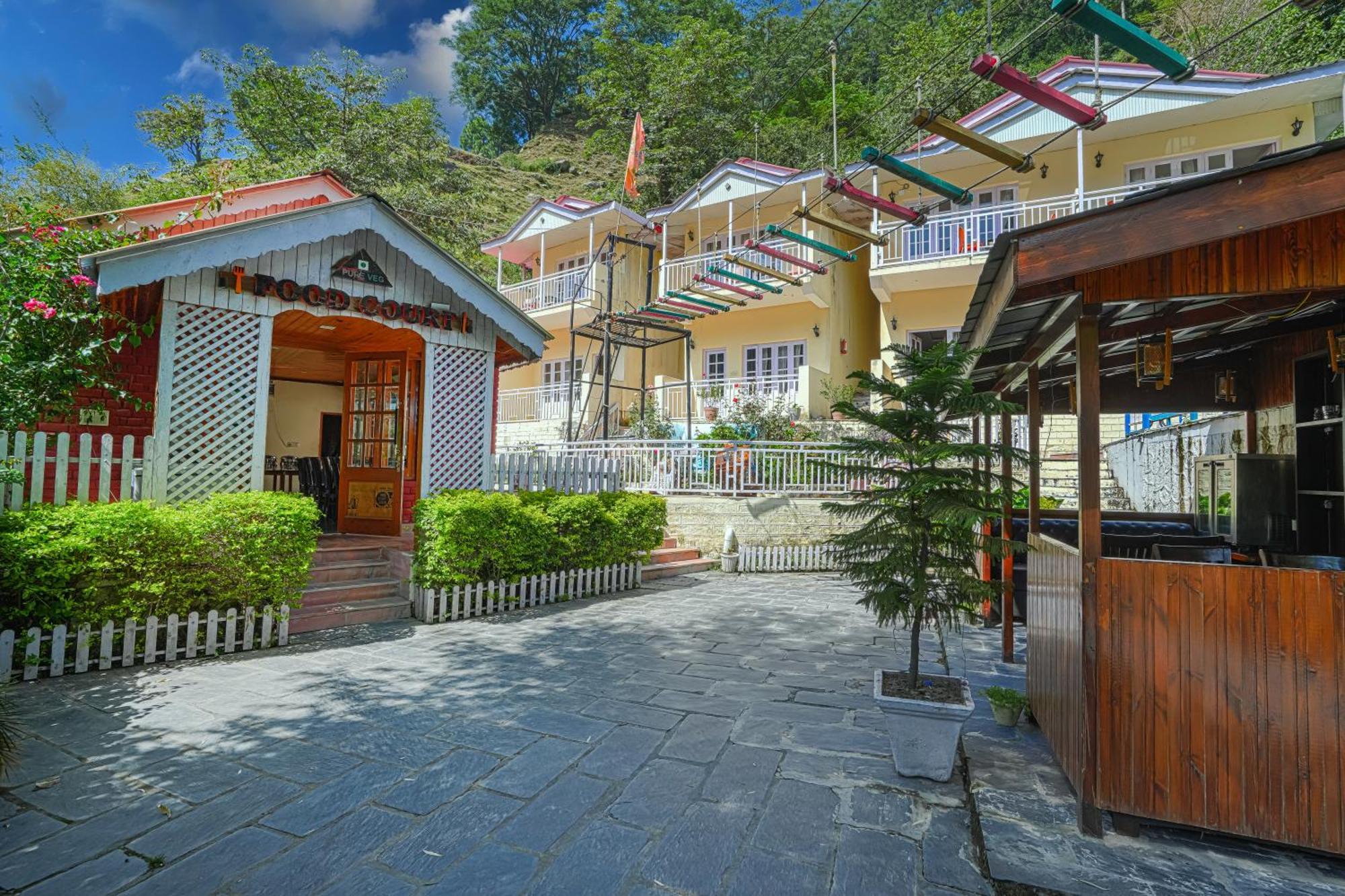 Pax Hotel Rock Villa Swimming Pool Available Далхаузи Екстериор снимка