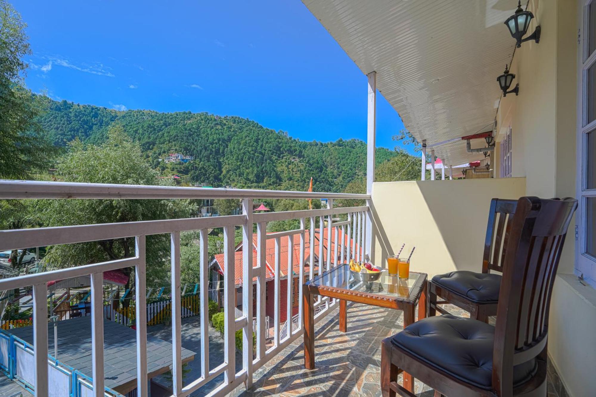 Pax Hotel Rock Villa Swimming Pool Available Далхаузи Екстериор снимка