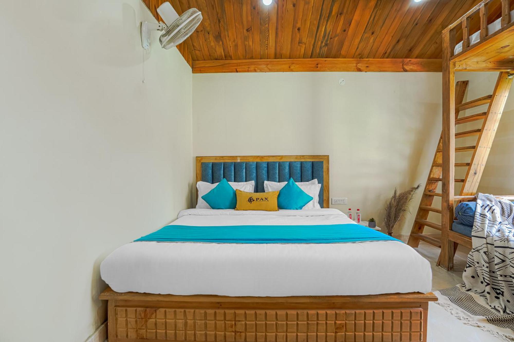 Pax Hotel Rock Villa Swimming Pool Available Далхаузи Екстериор снимка