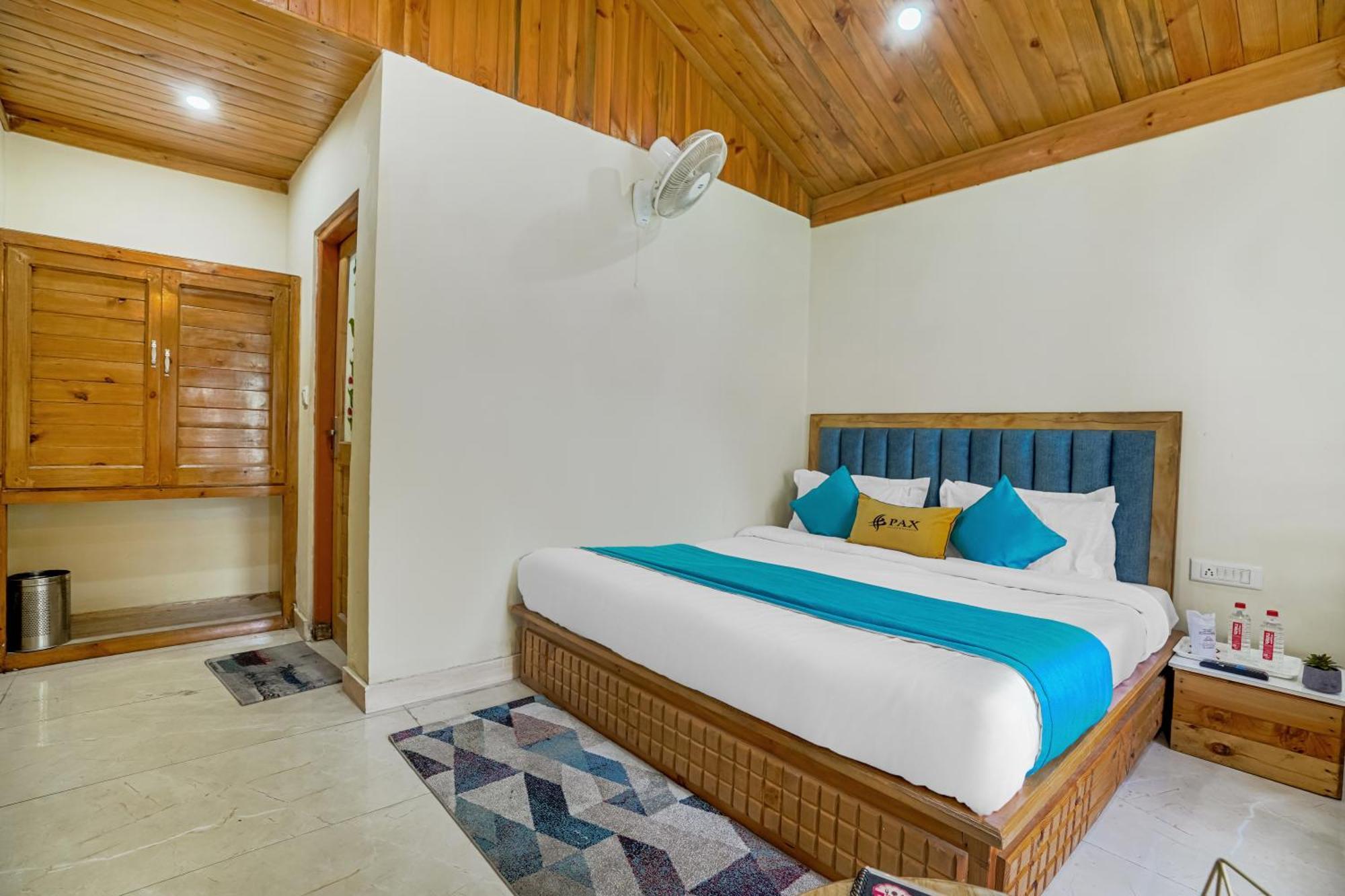 Pax Hotel Rock Villa Swimming Pool Available Далхаузи Екстериор снимка